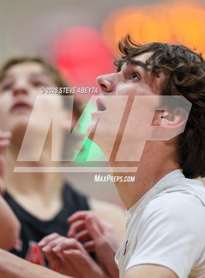 Thumbnail 1 in Castle View @ Regis Jesuit photogallery.