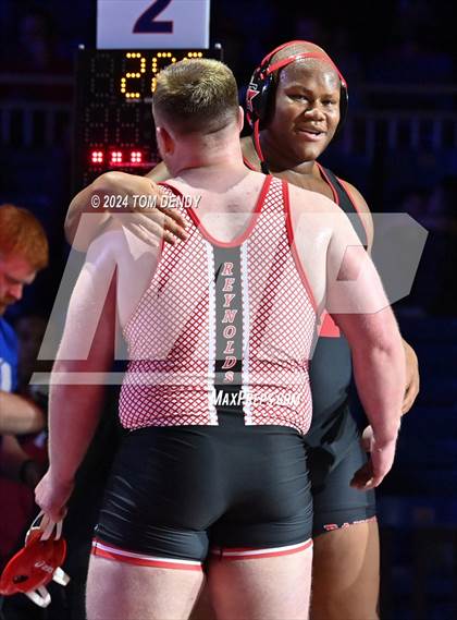 Thumbnail 1 in UIL 5A Championship Finals 150-285lb photogallery.