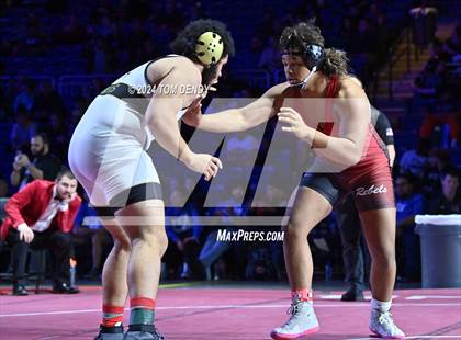 Thumbnail 3 in UIL 5A Championship Finals 150-285lb photogallery.