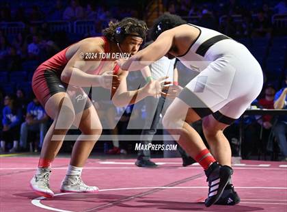 Thumbnail 3 in UIL 5A Championship Finals 150-285lb photogallery.