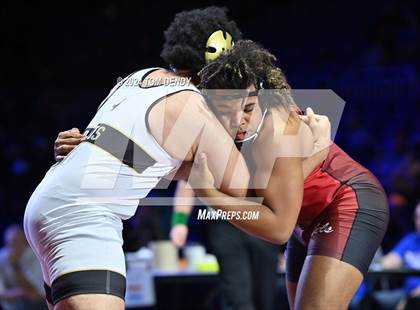 Thumbnail 2 in UIL 5A Championship Finals 150-285lb photogallery.