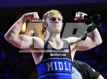 Thumbnail 3 in UIL 5A Championship Finals 150-285lb photogallery.