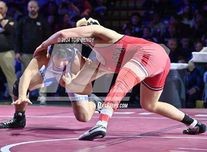 Thumbnail 2 in UIL 5A Championship Finals 150-285lb photogallery.