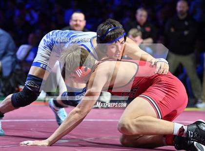 Thumbnail 1 in UIL 5A Championship Finals 150-285lb photogallery.
