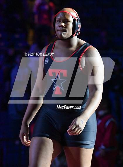 Thumbnail 2 in UIL 5A Championship Finals 150-285lb photogallery.