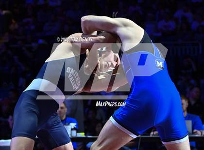 Thumbnail 3 in UIL 5A Championship Finals 150-285lb photogallery.