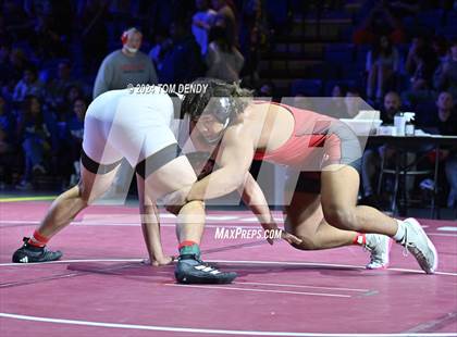 Thumbnail 2 in UIL 5A Championship Finals 150-285lb photogallery.