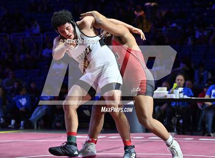 Thumbnail 1 in UIL 5A Championship Finals 150-285lb photogallery.