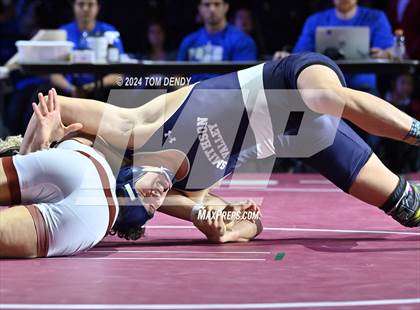Thumbnail 2 in UIL 5A Championship Finals 150-285lb photogallery.