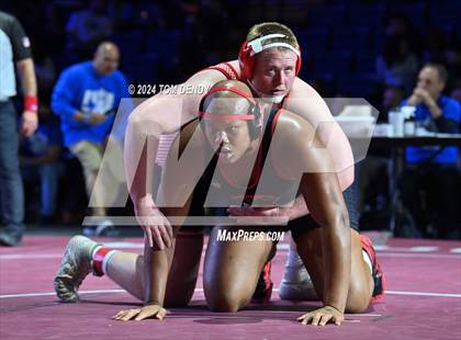Thumbnail 3 in UIL 5A Championship Finals 150-285lb photogallery.