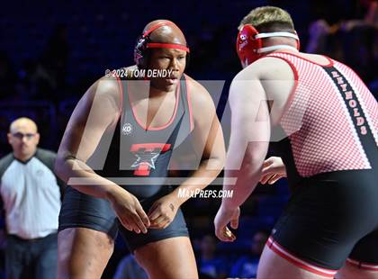Thumbnail 2 in UIL 5A Championship Finals 150-285lb photogallery.