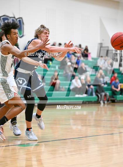 Thumbnail 3 in Valor Christian vs. Fossil Ridge (Tip-Off Classic) photogallery.