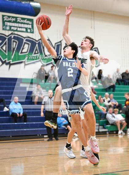 Thumbnail 2 in Valor Christian vs. Fossil Ridge (Tip-Off Classic) photogallery.
