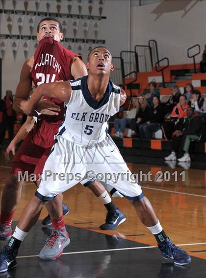 Thumbnail 3 in McClatchy vs. Elk Grove (MLK Jr. Camillia Classic) photogallery.