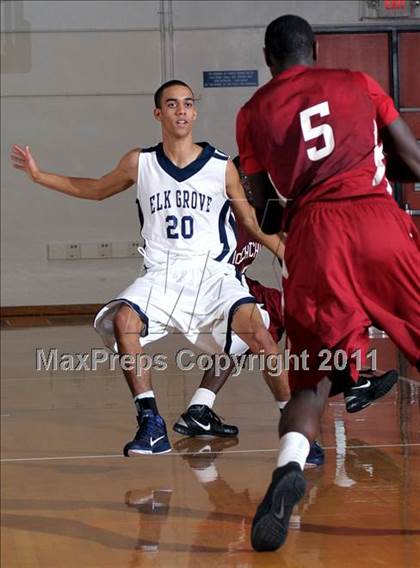 Thumbnail 3 in McClatchy vs. Elk Grove (MLK Jr. Camillia Classic) photogallery.