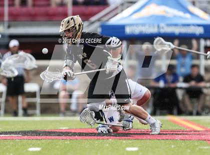 Thumbnail 3 in Islip vs. Westhill (NYSPHSAA Class C Final) photogallery.
