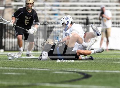 Thumbnail 2 in Islip vs. Westhill (NYSPHSAA Class C Final) photogallery.