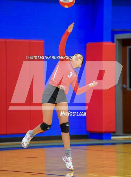 Thumbnail 3 in Luling @ Nixon-Smiley photogallery.