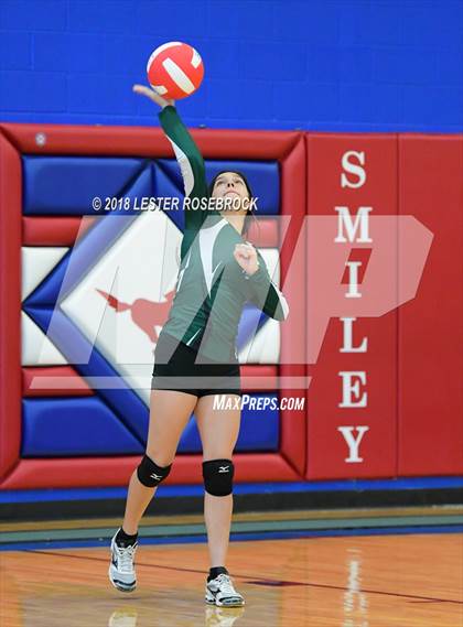 Thumbnail 3 in Luling @ Nixon-Smiley photogallery.