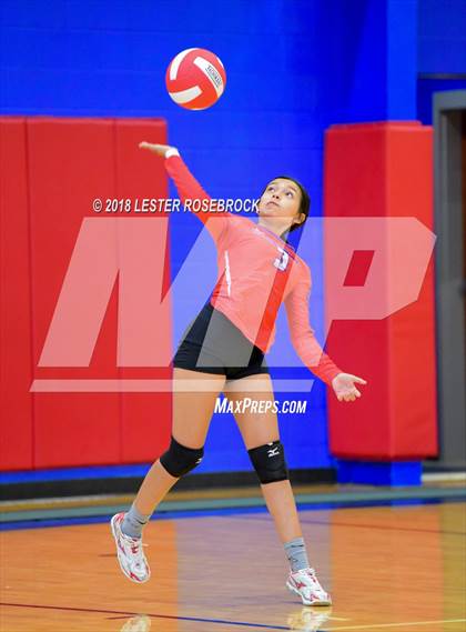 Thumbnail 1 in Luling @ Nixon-Smiley photogallery.