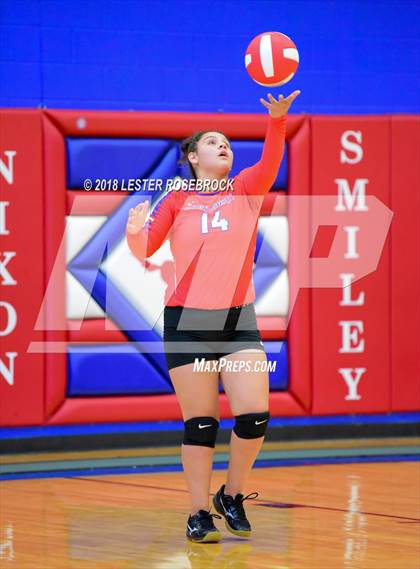Thumbnail 1 in Luling @ Nixon-Smiley photogallery.
