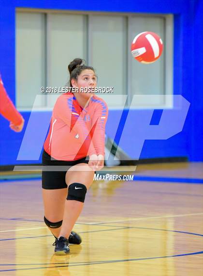Thumbnail 1 in Luling @ Nixon-Smiley photogallery.