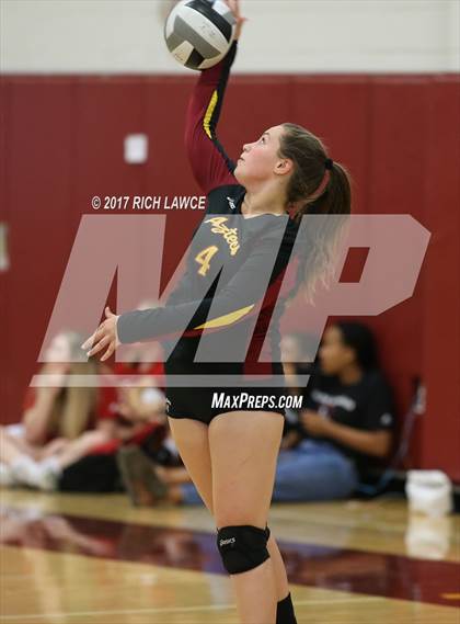 Thumbnail 1 in Orange Lutheran @ Esperanza photogallery.
