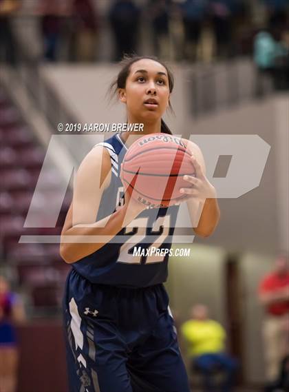 Thumbnail 2 in Paragould vs. Greenwood (AAA 5A Quarterfinal Playoff) photogallery.