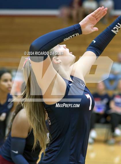 Thumbnail 3 in Tompkins vs George Ranch (UIL Volleyball 6A D2 Bi-District) photogallery.