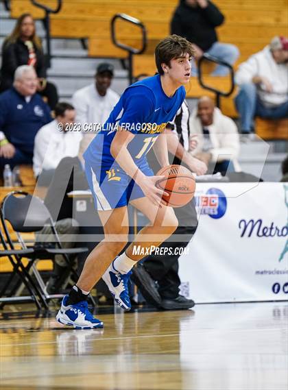 Thumbnail 2 in St. Peter's Prep vs. Lyndhurst (Metro Classic) photogallery.