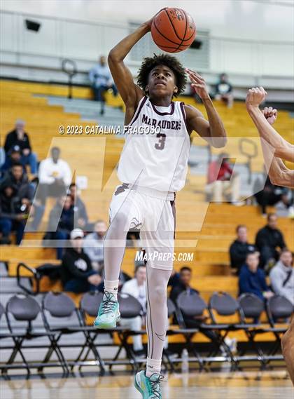 Thumbnail 3 in St. Peter's Prep vs. Lyndhurst (Metro Classic) photogallery.