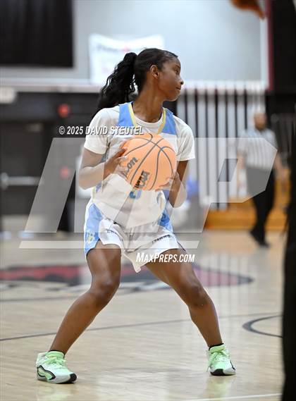 Thumbnail 2 in West vs. Burbank (916 vs. 209 Challenge) photogallery.