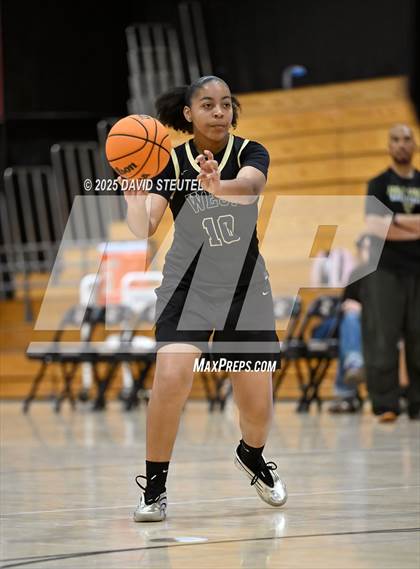 Thumbnail 2 in West vs. Burbank (916 vs. 209 Challenge) photogallery.