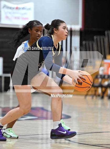 Thumbnail 1 in West vs. Burbank (916 vs. 209 Challenge) photogallery.