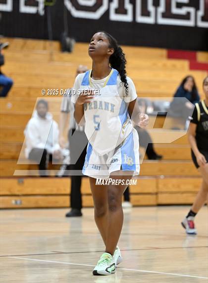 Thumbnail 2 in West vs. Burbank (916 vs. 209 Challenge) photogallery.