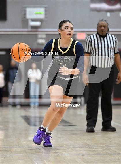 Thumbnail 3 in West vs. Burbank (916 vs. 209 Challenge) photogallery.