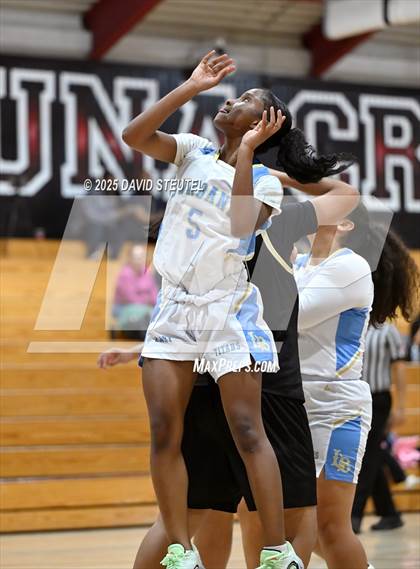 Thumbnail 2 in West vs. Burbank (916 vs. 209 Challenge) photogallery.