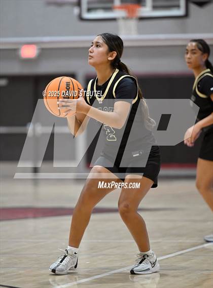 Thumbnail 2 in West vs. Burbank (916 vs. 209 Challenge) photogallery.