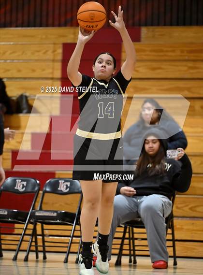 Thumbnail 1 in West vs. Burbank (916 vs. 209 Challenge) photogallery.