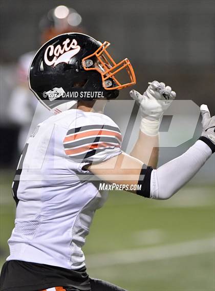 Thumbnail 2 in Los Gatos vs. Central Valley Christian (CIF State D2A Final) photogallery.