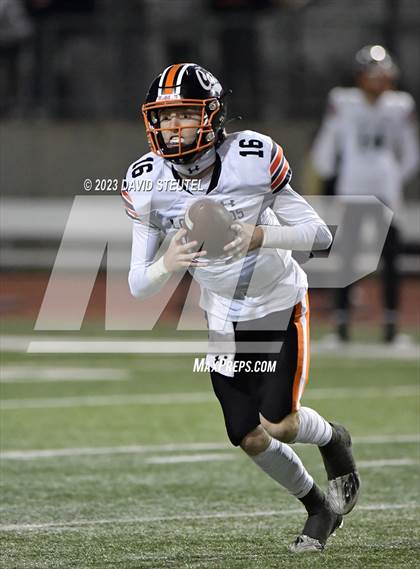 Thumbnail 2 in Los Gatos vs. Central Valley Christian (CIF State D2A Final) photogallery.