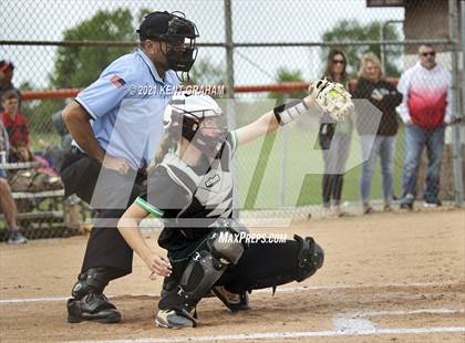 Thumbnail 3 in Guerin Catholic vs Yorktown (IHSAA Sectional Championship) photogallery.