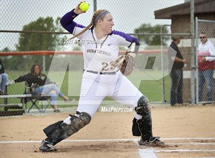 Thumbnail 2 in Guerin Catholic vs Yorktown (IHSAA Sectional Championship) photogallery.