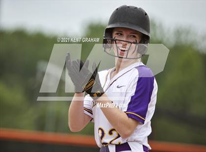Thumbnail 2 in Guerin Catholic vs Yorktown (IHSAA Sectional Championship) photogallery.