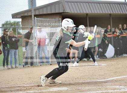Thumbnail 2 in Guerin Catholic vs Yorktown (IHSAA Sectional Championship) photogallery.