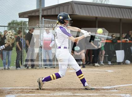 Thumbnail 3 in Guerin Catholic vs Yorktown (IHSAA Sectional Championship) photogallery.