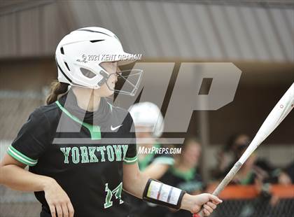 Thumbnail 3 in Guerin Catholic vs Yorktown (IHSAA Sectional Championship) photogallery.