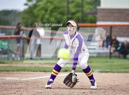 Thumbnail 1 in Guerin Catholic vs Yorktown (IHSAA Sectional Championship) photogallery.