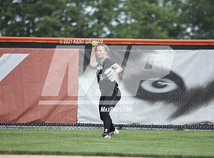 Thumbnail 2 in Guerin Catholic vs Yorktown (IHSAA Sectional Championship) photogallery.