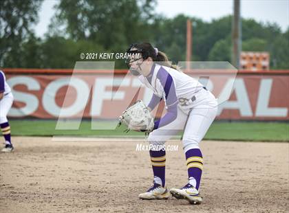 Thumbnail 3 in Guerin Catholic vs Yorktown (IHSAA Sectional Championship) photogallery.